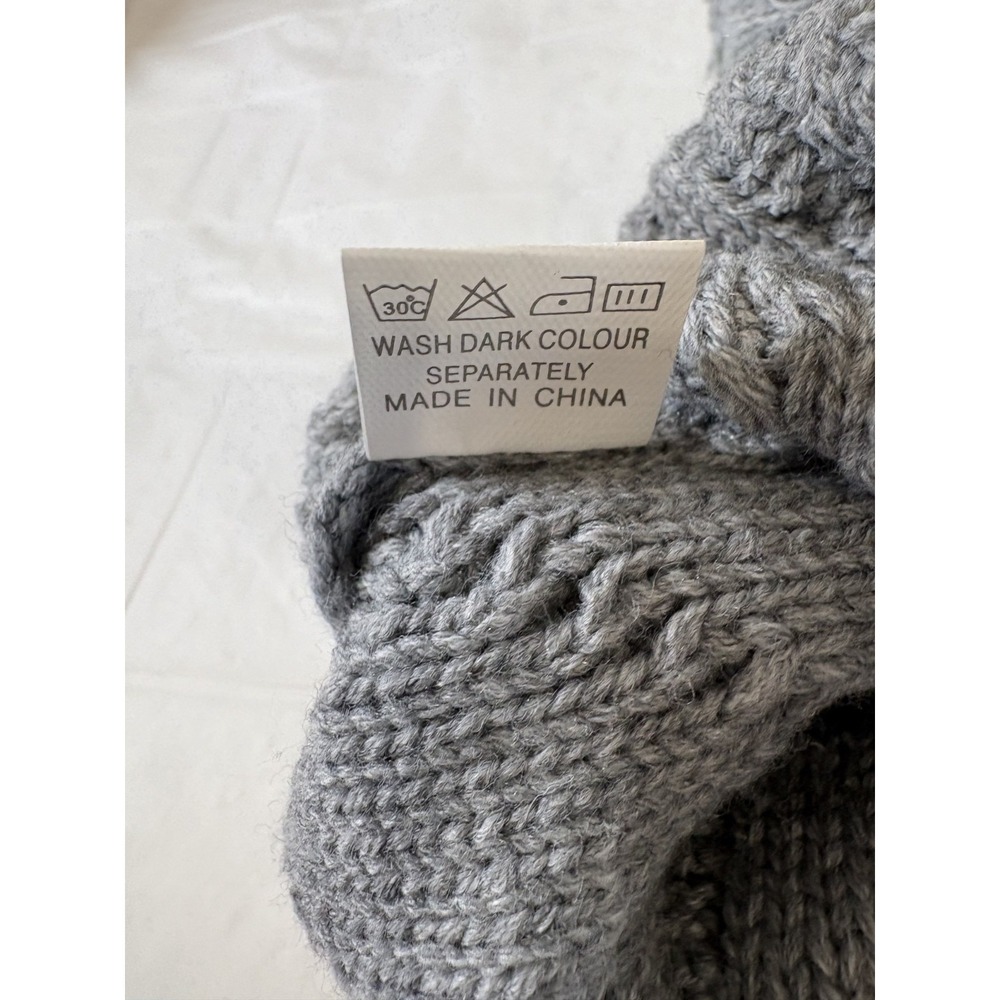 UGG Knit Hat Beanie - Grey Winter - One Size O/S - Picture 6 of 6